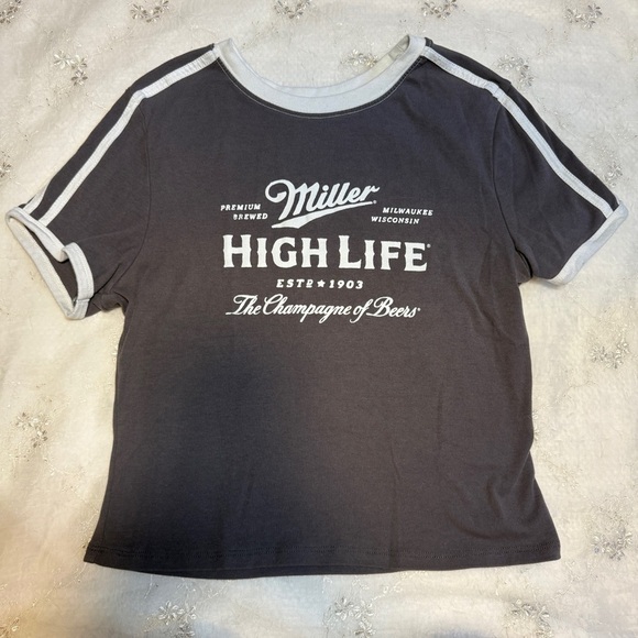 miller high life crop graphic tshirt size medium - Picture 1 of 3